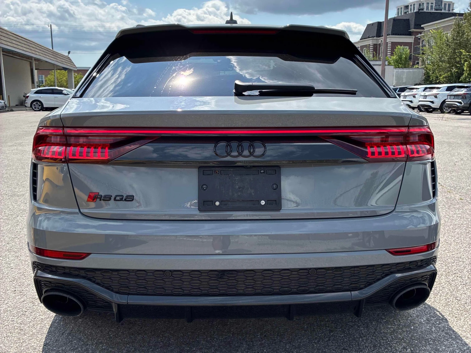 Audi RSQ8 * NARDO GRAY * ОТ ПРЕДСТАВИТЕЛСТВО НА АУДИ * , снимка 4 - Автомобили и джипове - 55948441