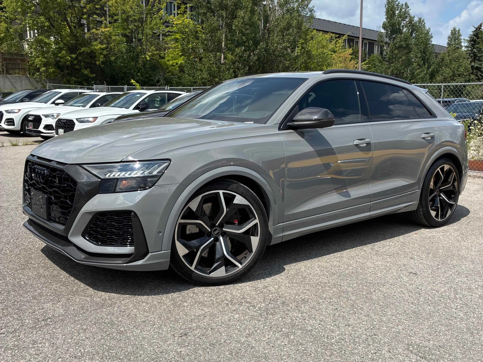 Audi RSQ8 * NARDO GRAY * ОТ ПРЕДСТАВИТЕЛСТВО НА АУДИ * , снимка 2 - Автомобили и джипове - 55948441