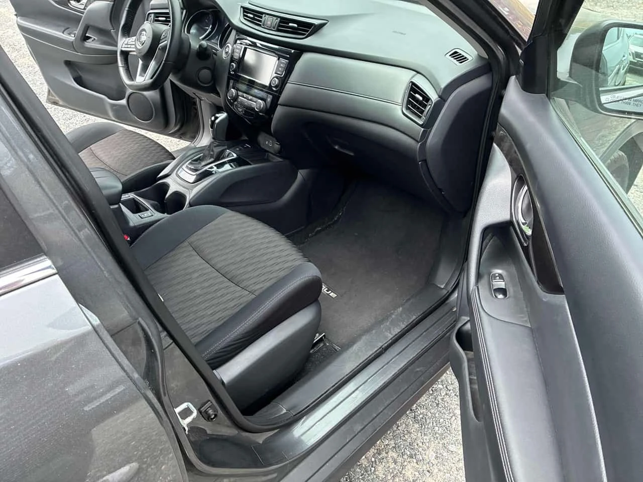 Nissan Rogue * AWD * CARFAX * ����� �� ����������� | Mobile.bg � ����������� 14