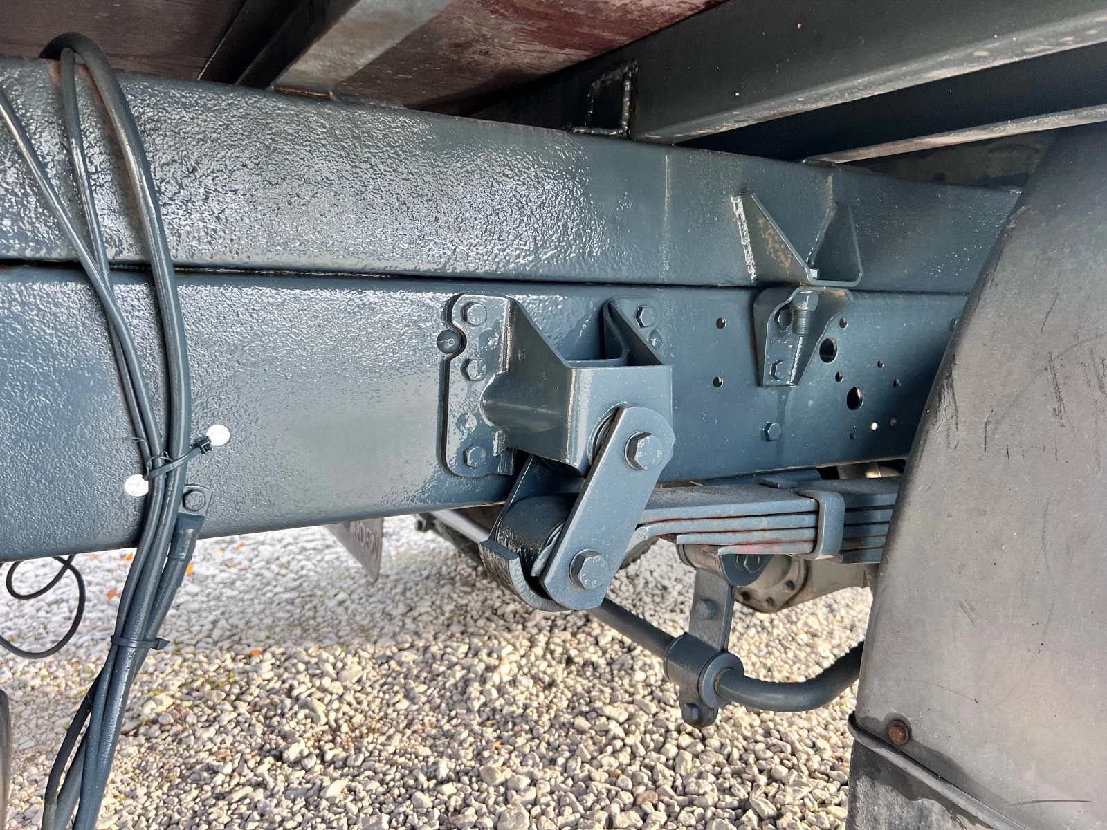 Iveco 60с15 1 тон падащ борд  - изображение 8