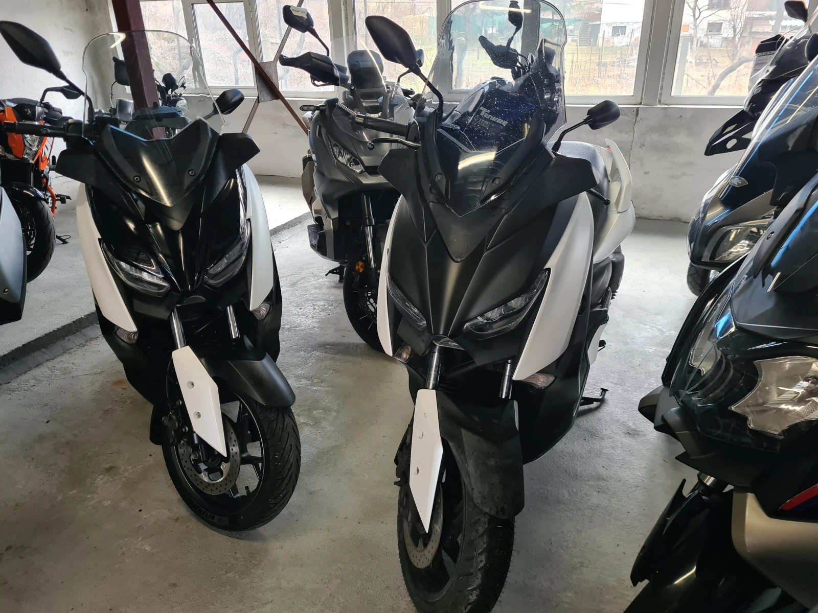 Yamaha X-max 300i ABS/TCS - изображение 3