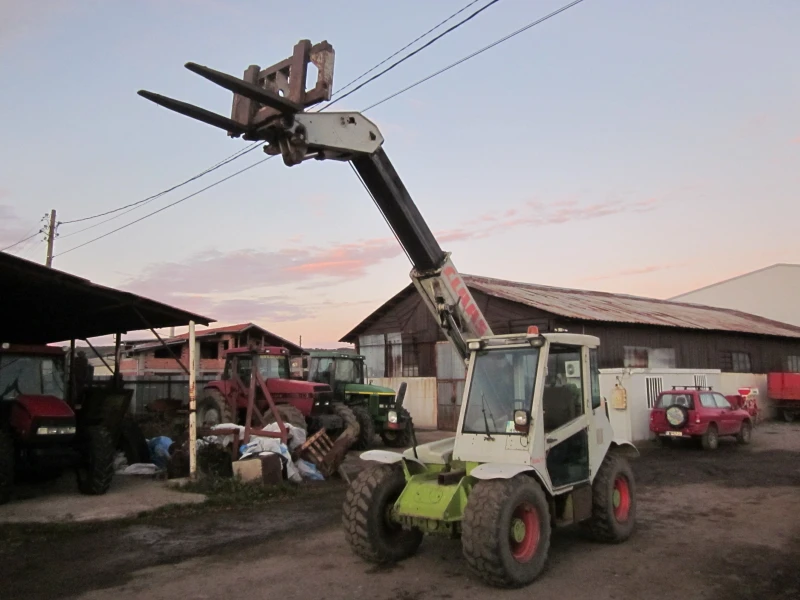 Телескопичен товарач Claas 925 TURBOMATIK
