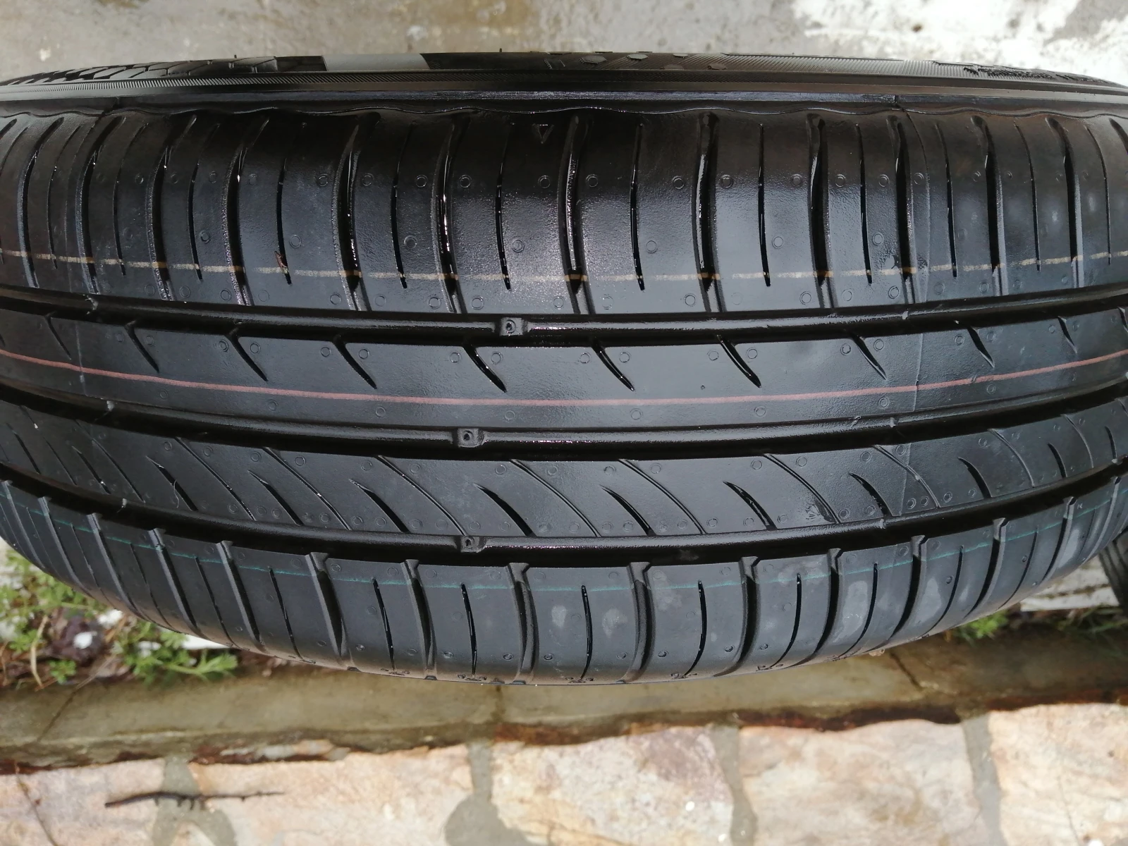 Гуми с джанти Kumho 185/60R15, снимка 4 - Гуми и джанти - 54019487