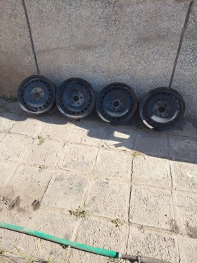       VW