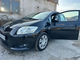 Toyota Auris Автоматик, снимка 1