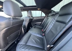 Chrysler 300c SRT 6.4 V8 * БЕЗ ИНЦИДЕНТИ * ПАНОРАМА * CARFAX * , снимка 10
