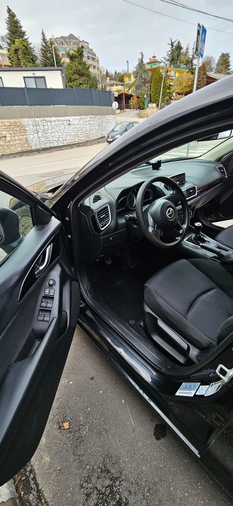 Mazda 3 Skyaktiv 2.0i, снимка 9 - Автомобили и джипове - 49410091