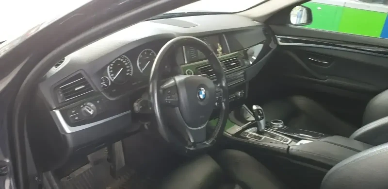 BMW 520 x-drive, снимка 4 - Автомобили и джипове - 49535699