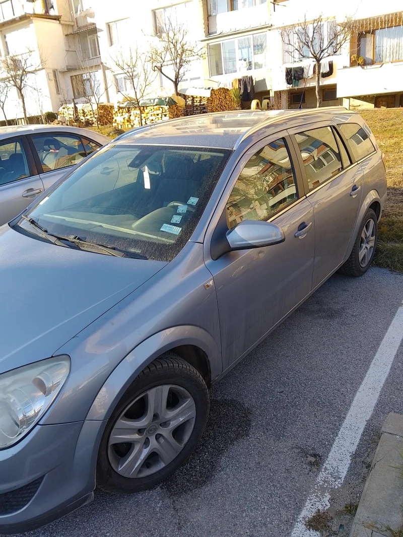 Opel Astra H, снимка 2 - Автомобили и джипове - 48612980