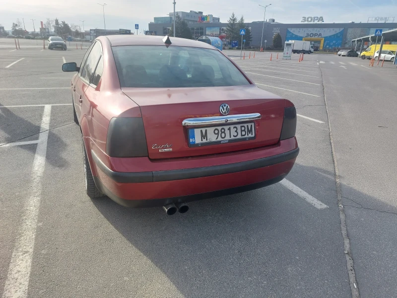 VW Passat, снимка 5 - Автомобили и джипове - 49506729