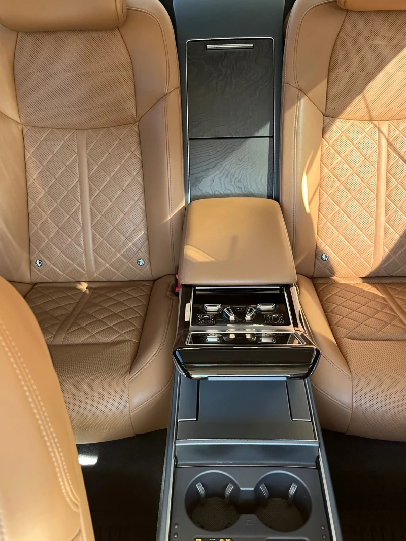 Audi A8 Audi A8L 60TFSIe quattro PLUG-IN , снимка 12 - Автомобили и джипове - 52558888