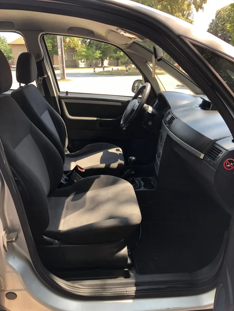 Opel Meriva 1.6i газ бензин, снимка 11 - Автомобили и джипове - 52636343