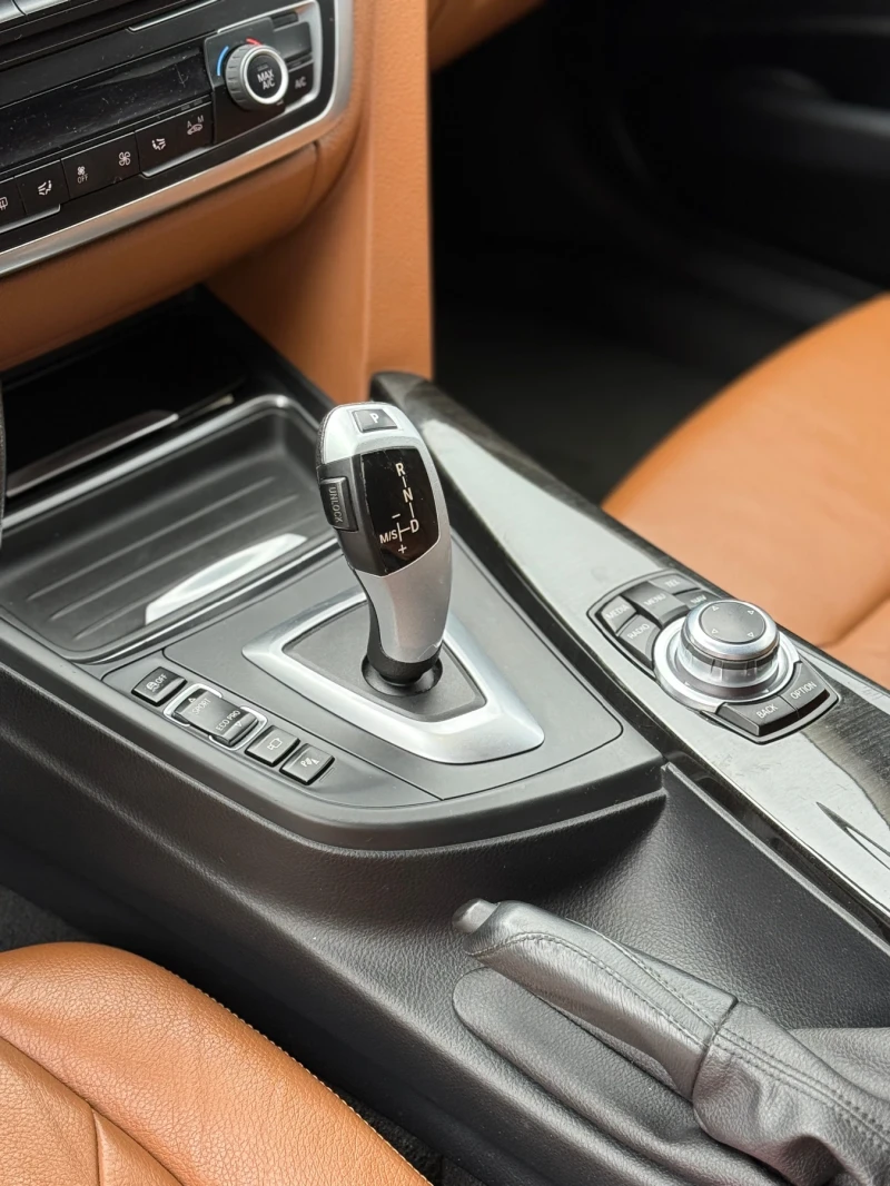 BMW 330 PRE-LCI , снимка 7 - Автомобили и джипове - 52657275