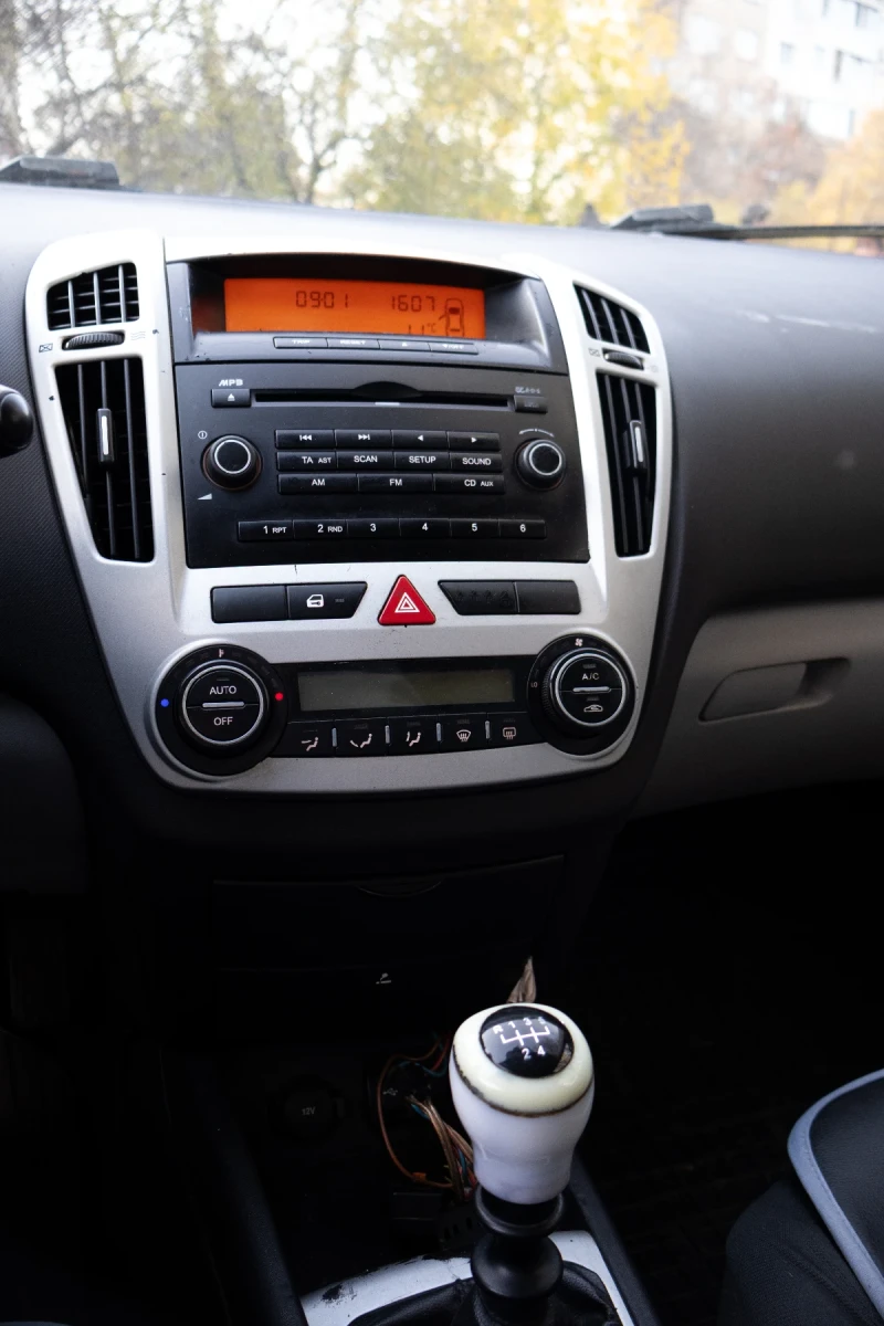 Kia Ceed, снимка 9 - Автомобили и джипове - 52554524