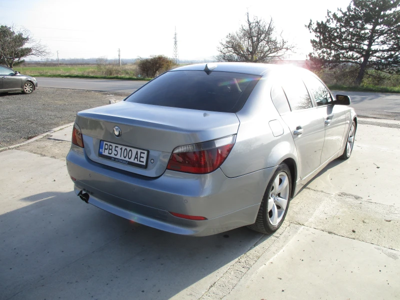 BMW 520 2.0/ГАЗ-БЕНЗИН/170кс./АВТОМАТИК/КАТО НОВА/, снимка 4 - Автомобили и джипове - 52628572