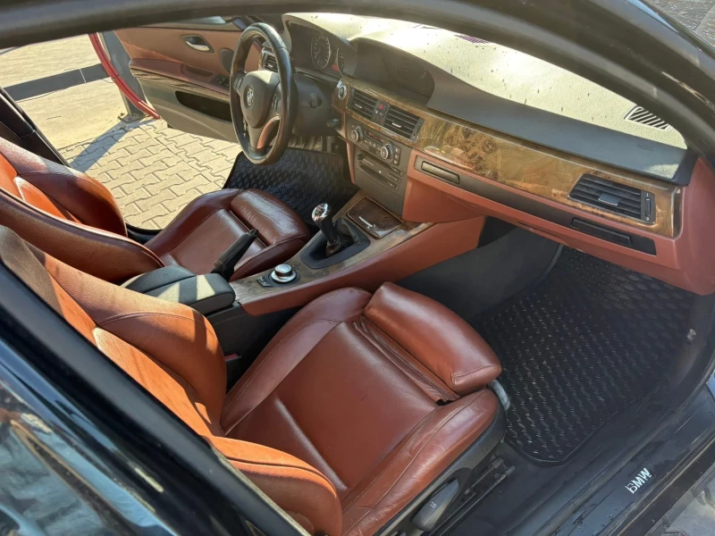 BMW 320, снимка 14 - Автомобили и джипове - 53225428