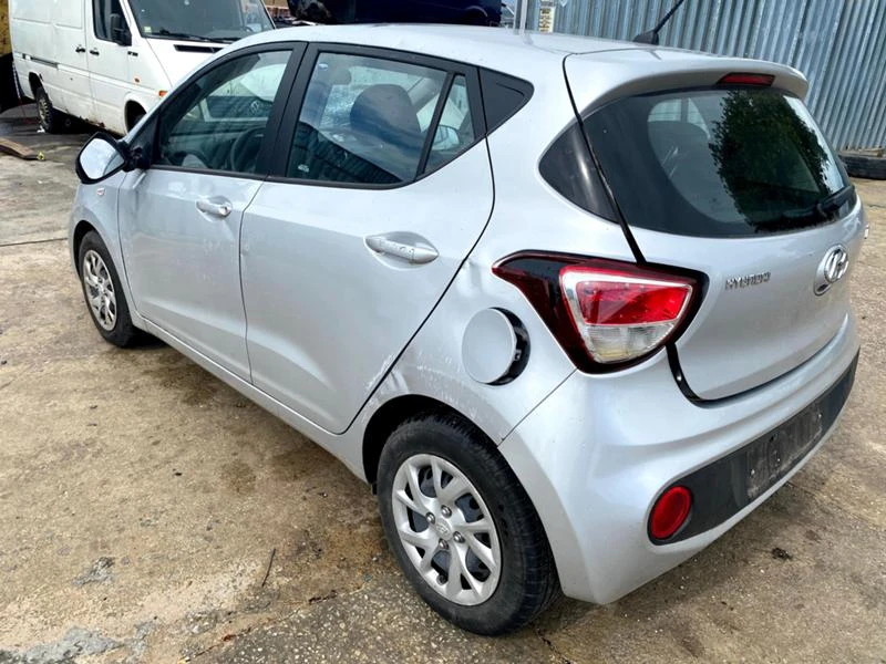 Hyundai I10, снимка 6 - Автомобили и джипове - 29985330