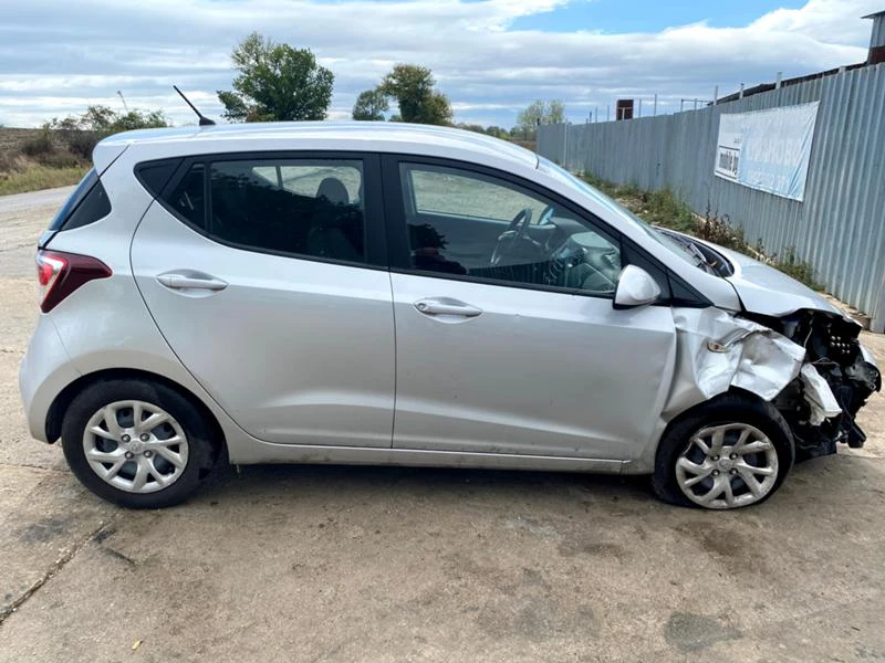 Hyundai I10, снимка 3 - Автомобили и джипове - 29985330