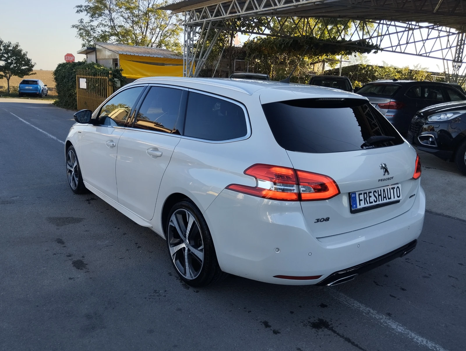 Peugeot 308 1.5HDI GT Line/Дистроник/Бяла перла - изображение 4