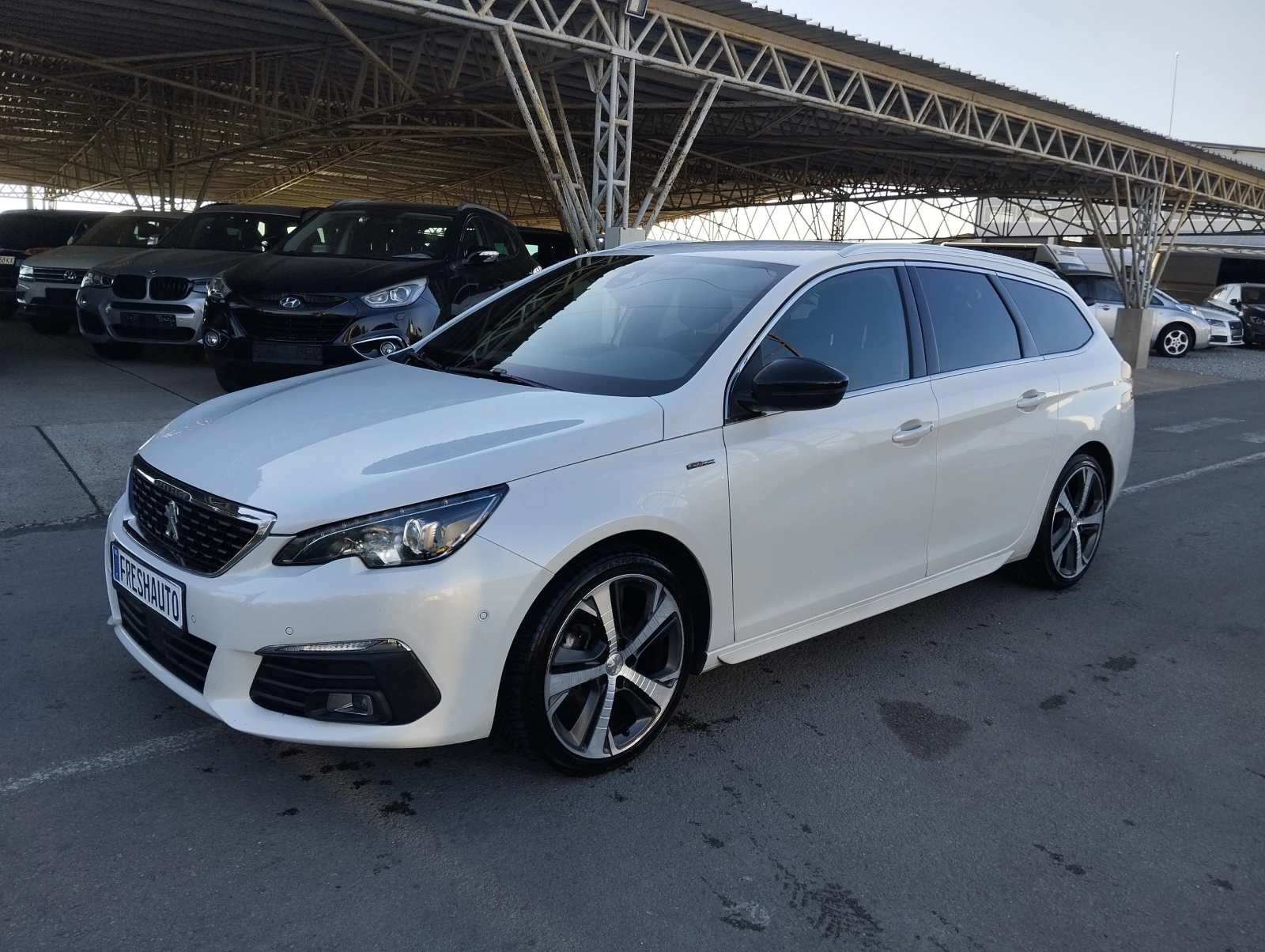 Peugeot 308 1.5HDI GT Line/Дистроник/Бяла перла - изображение 3