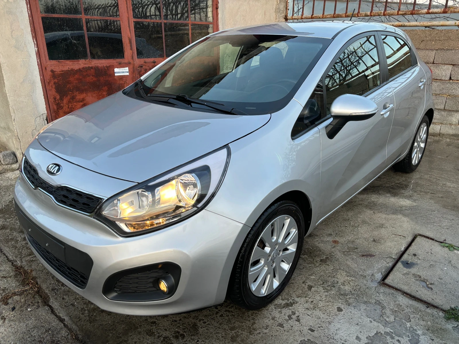 Kia Rio 1.4i AVTOMAT SWISS - изображение 2