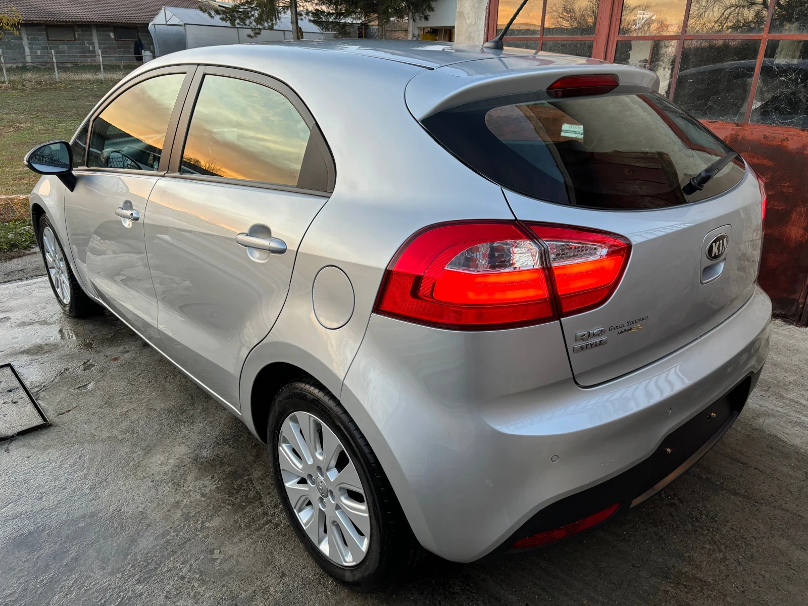 Kia Rio 1.4i AVTOMAT SWISS - изображение 3