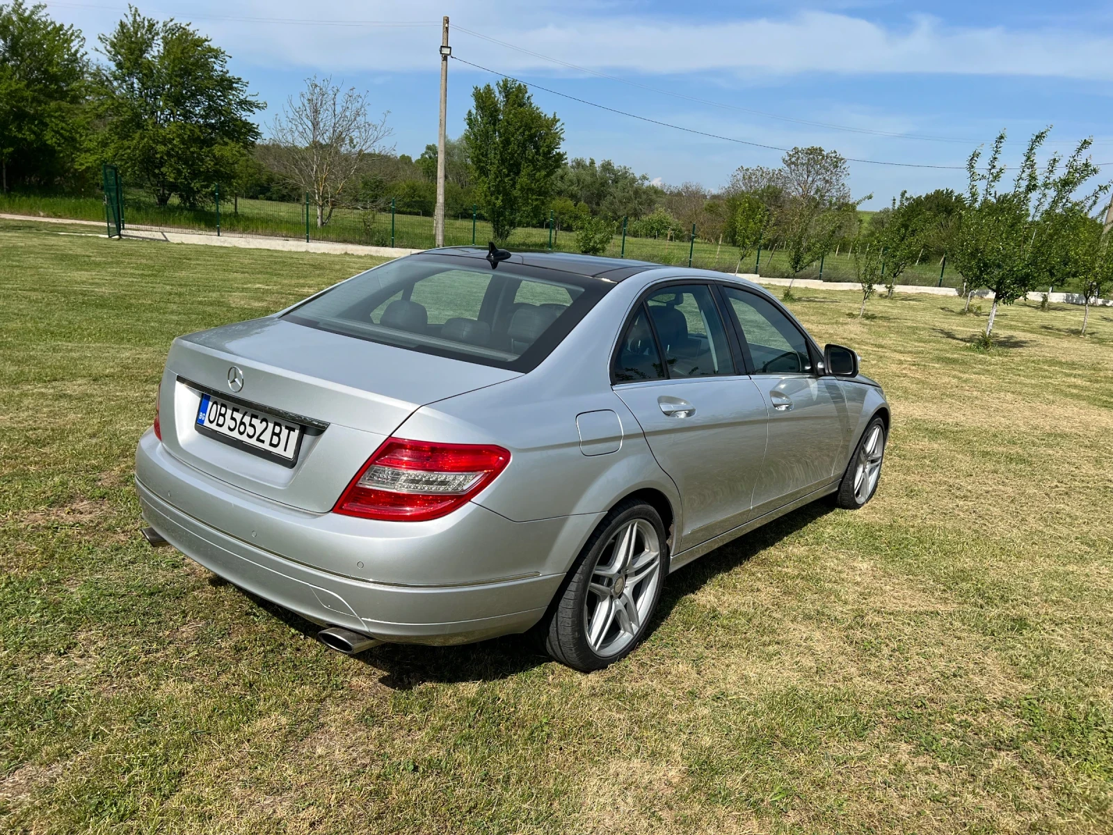 Mercedes-Benz C 320  - изображение 5