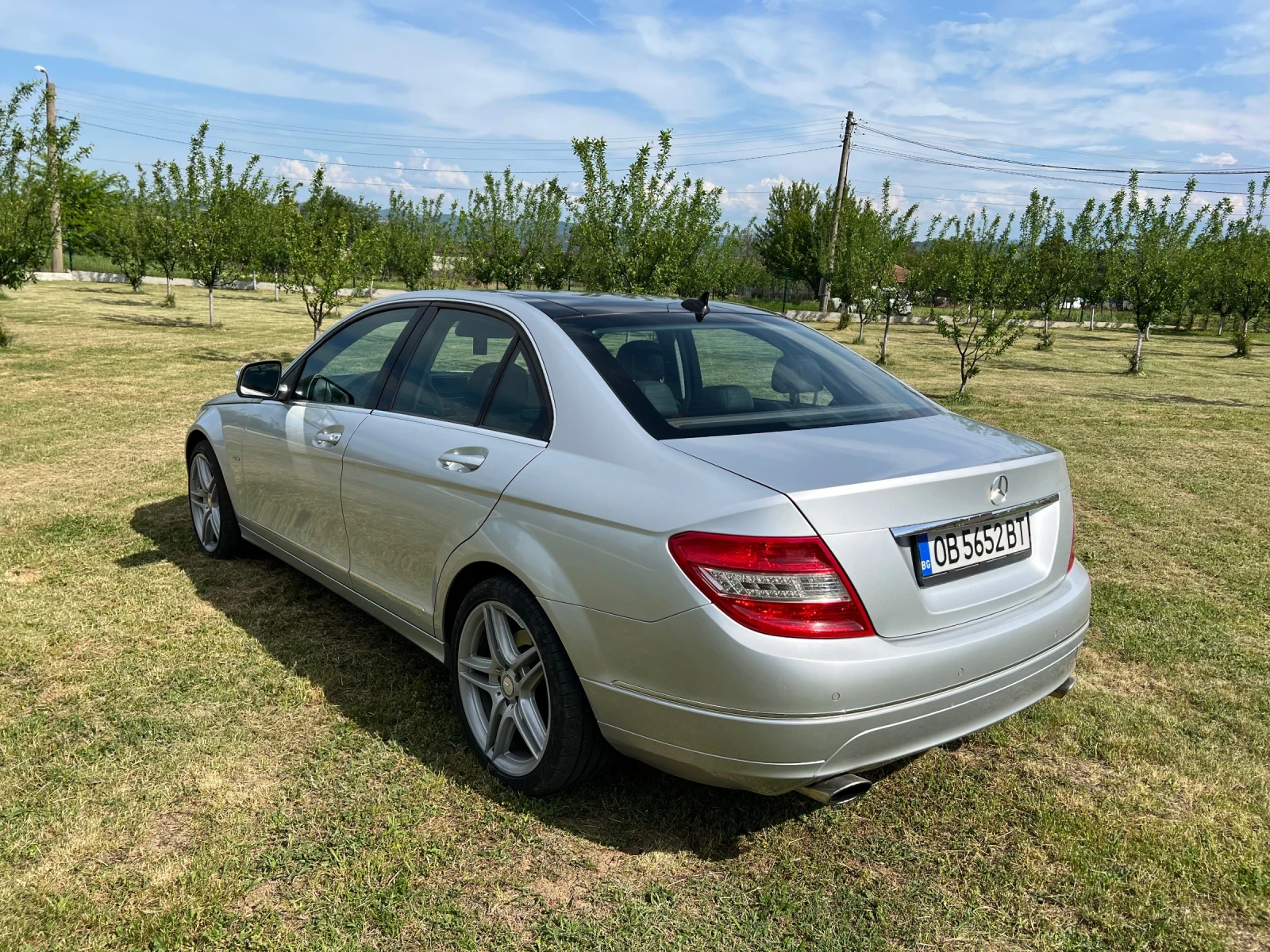 Mercedes-Benz C 320  - изображение 6