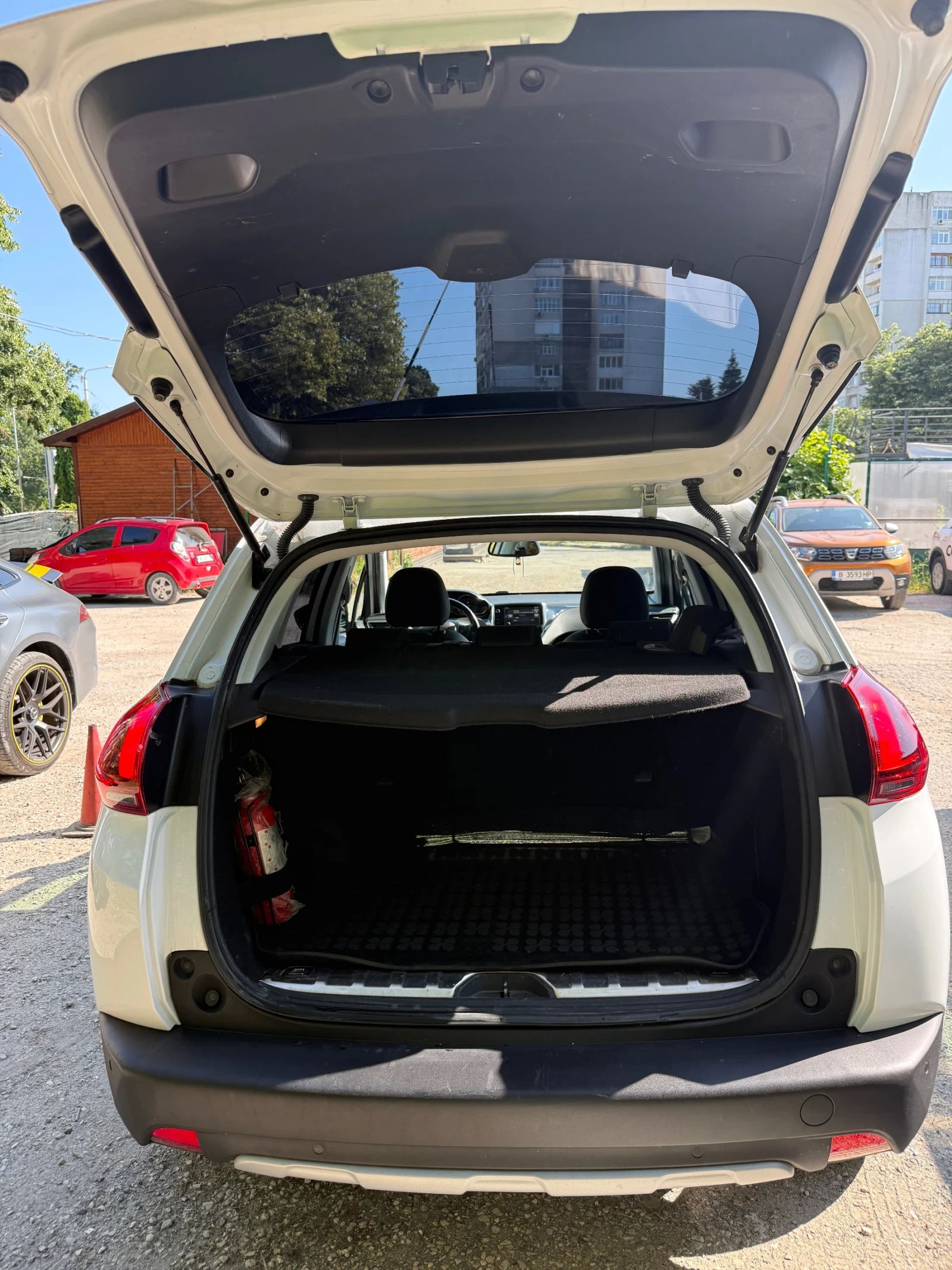 Peugeot 2008 1.2 turbo - изображение 7