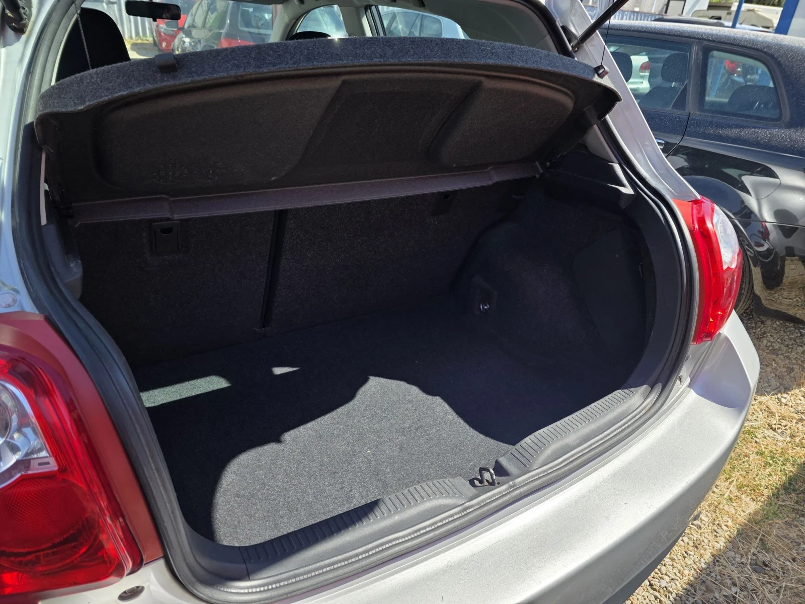 Toyota Auris 1.6 FACELIFT, NAVI - изображение 7