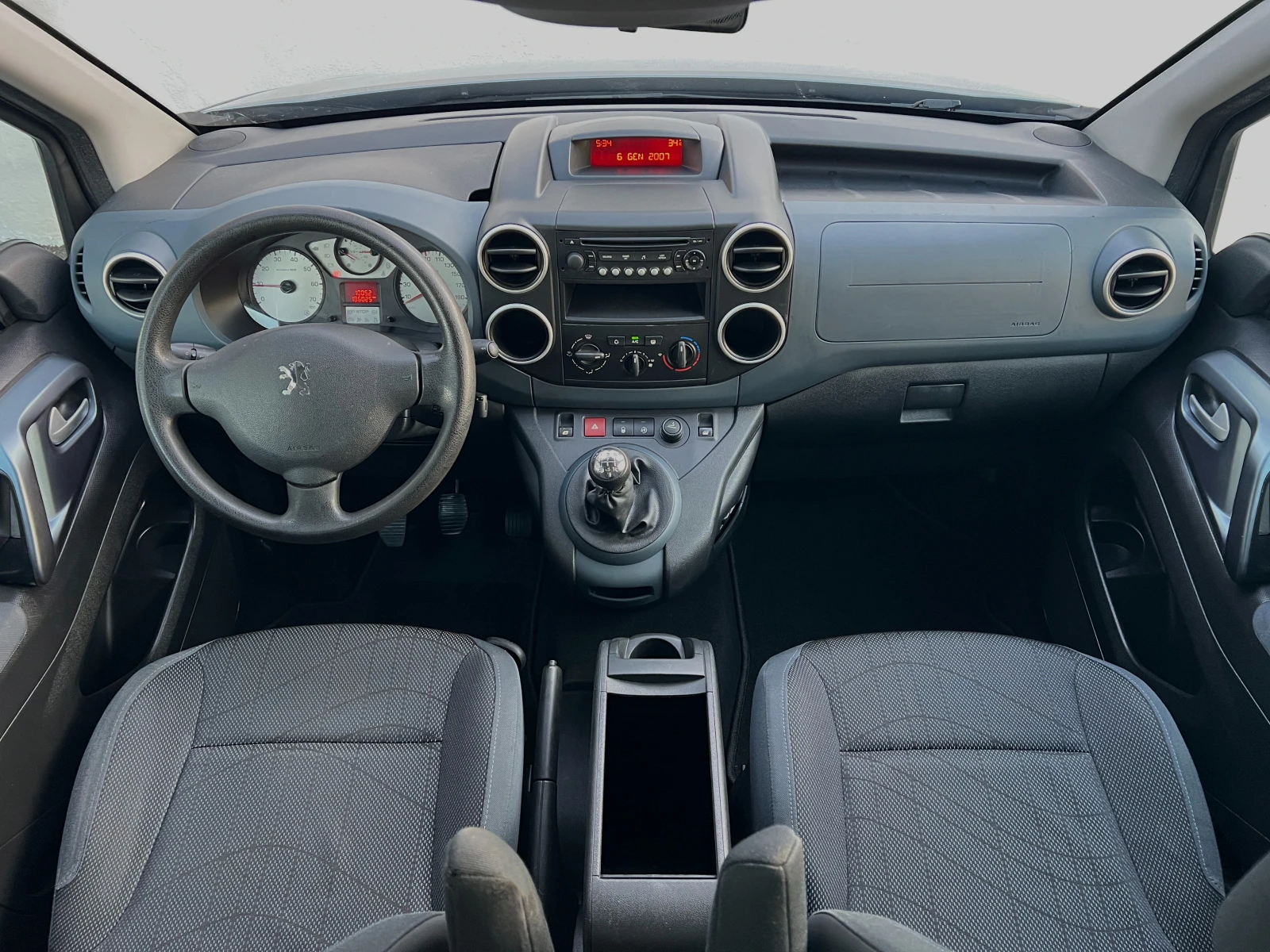 Peugeot Partner 1.6HDi Пътнически 186000км 186000км 186000км - изображение 7