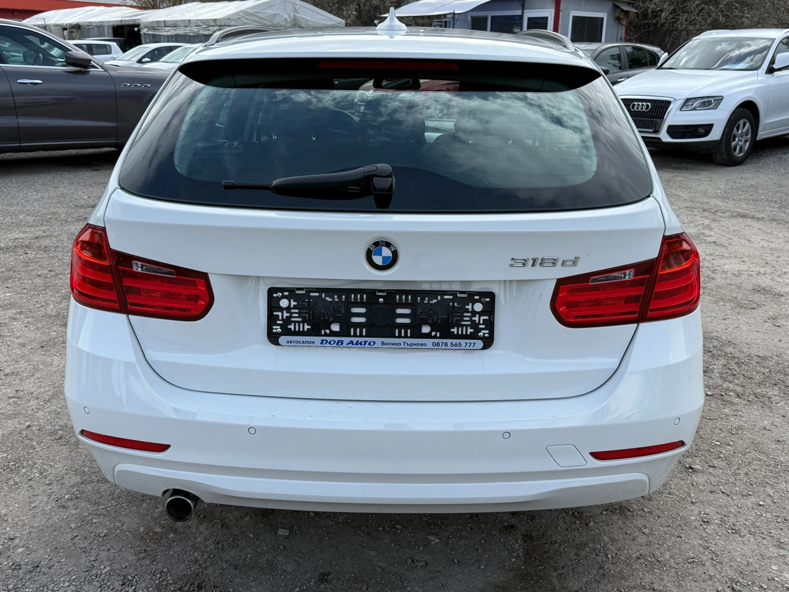 BMW 318 2.0D-143к.с-навигация-климатроник-ел бага, снимка 5 - Автомобили и джипове - 53999831