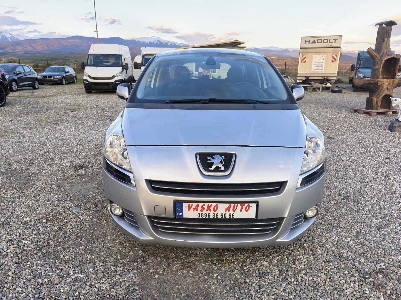 Peugeot 5008 1.6 HDI, снимка 2 - Автомобили и джипове - 54163699