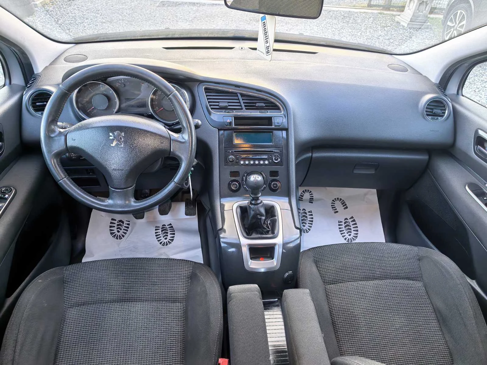 Peugeot 5008 1.6 HDI, снимка 9 - Автомобили и джипове - 54163699