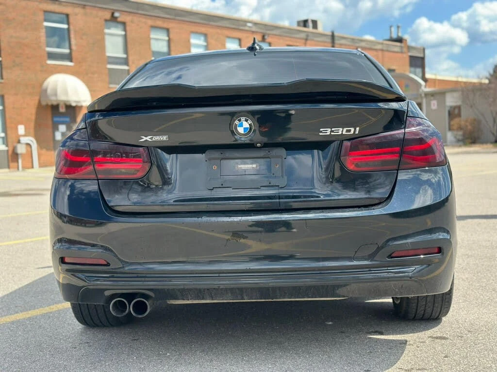 BMW 330 xDRIVE* АвтоКредит* (ЦЕНА ДО БГ), снимка 11 - Автомобили и джипове - 54219024