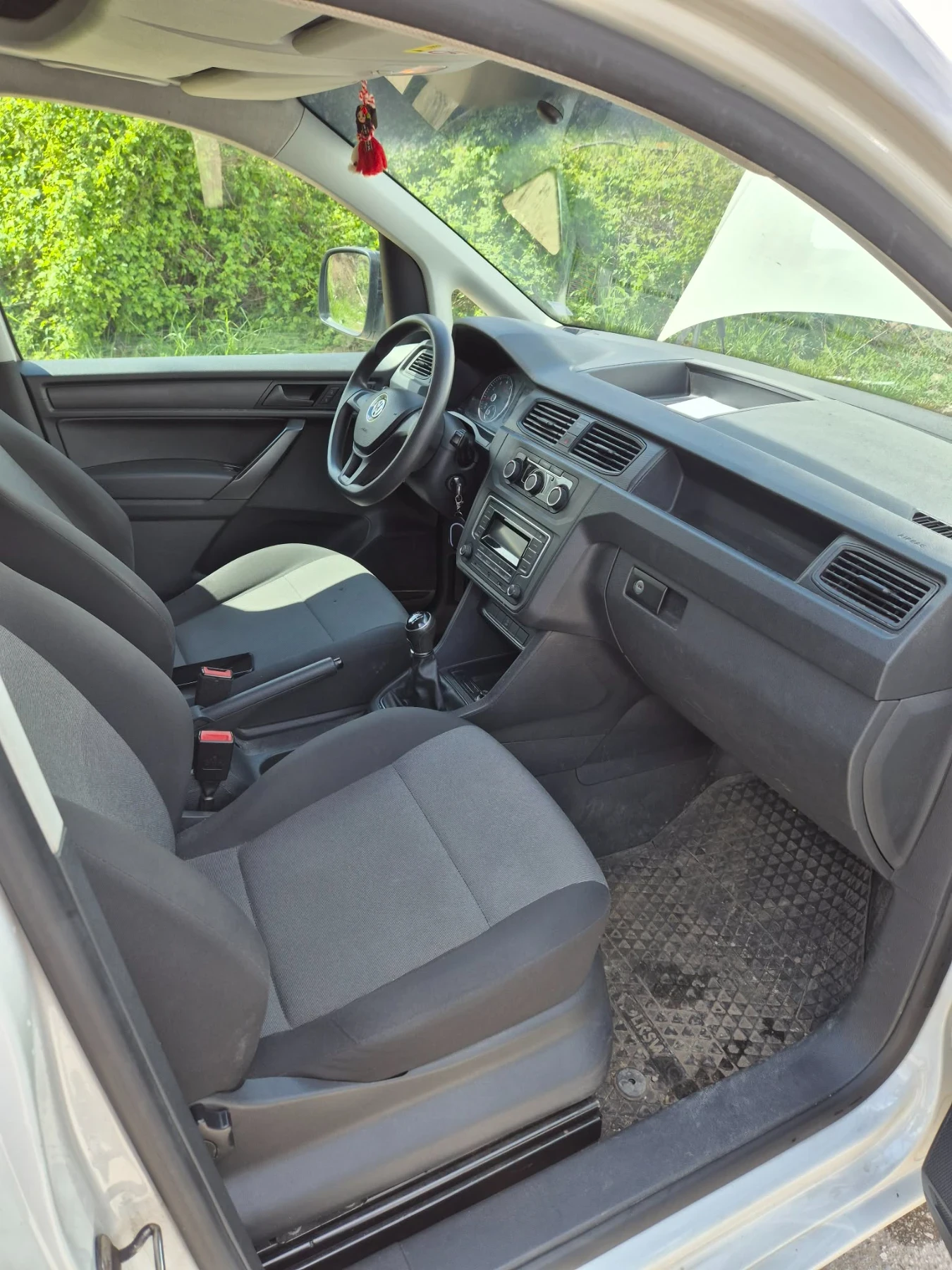 VW Caddy Maxi, снимка 14 - Автомобили и джипове - 54398220