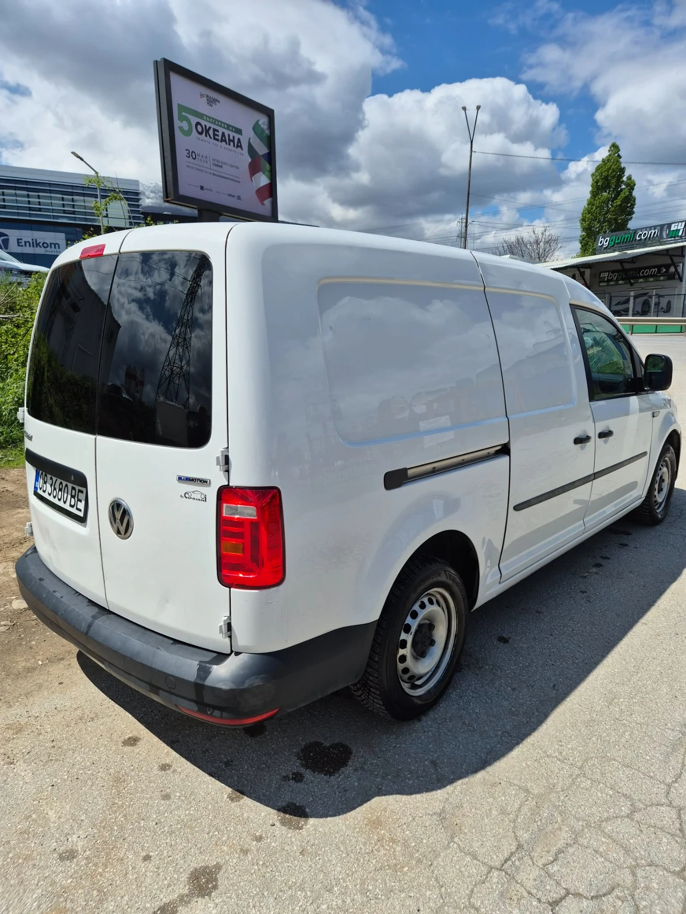 VW Caddy Maxi, снимка 6 - Автомобили и джипове - 54398220
