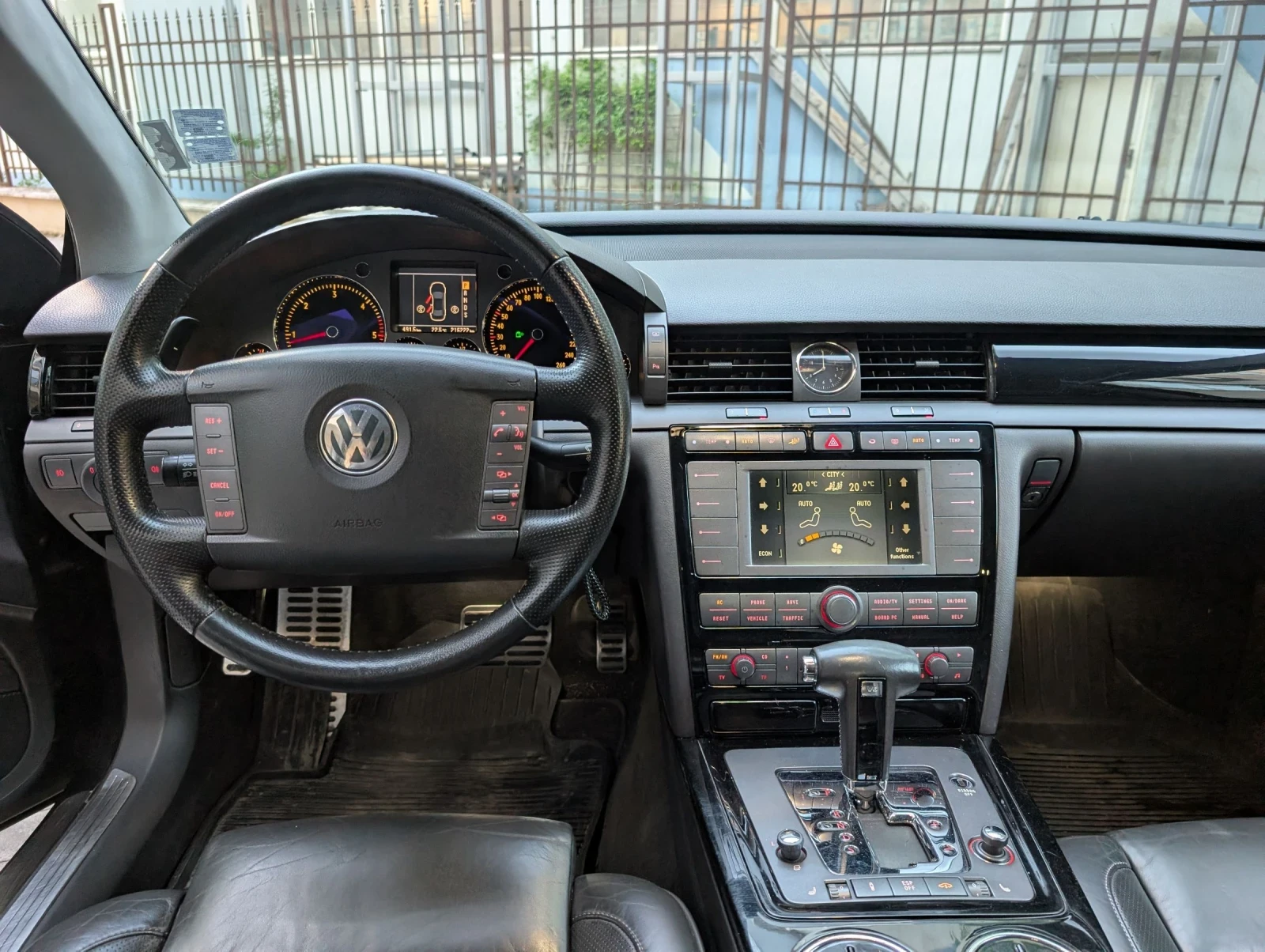 VW Phaeton 3.0 TDI, снимка 8 - Автомобили и джипове - 54856200