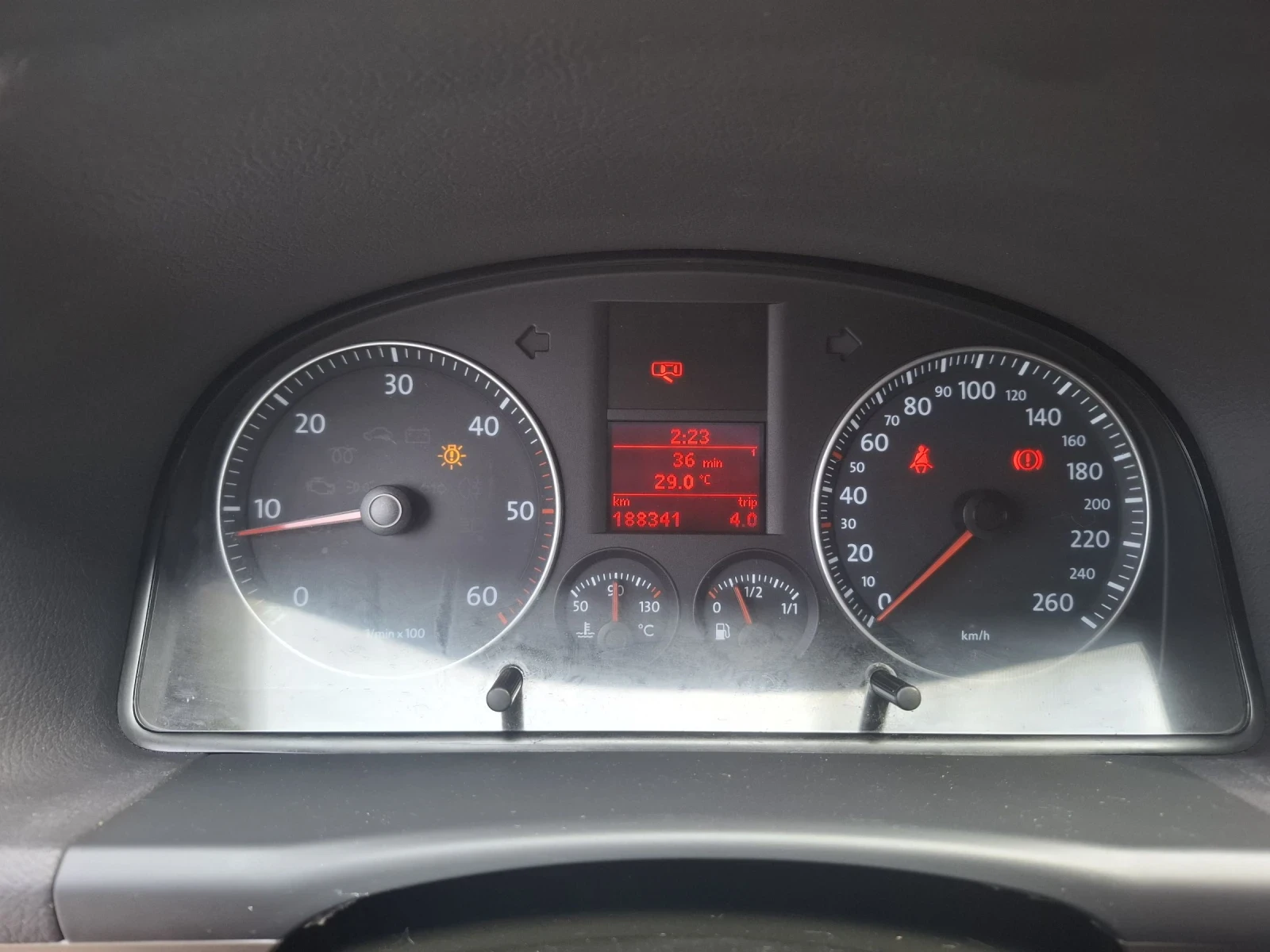 VW Touran 1.9TDI-105�.�. �������! | Mobile.bg � ����������� 14