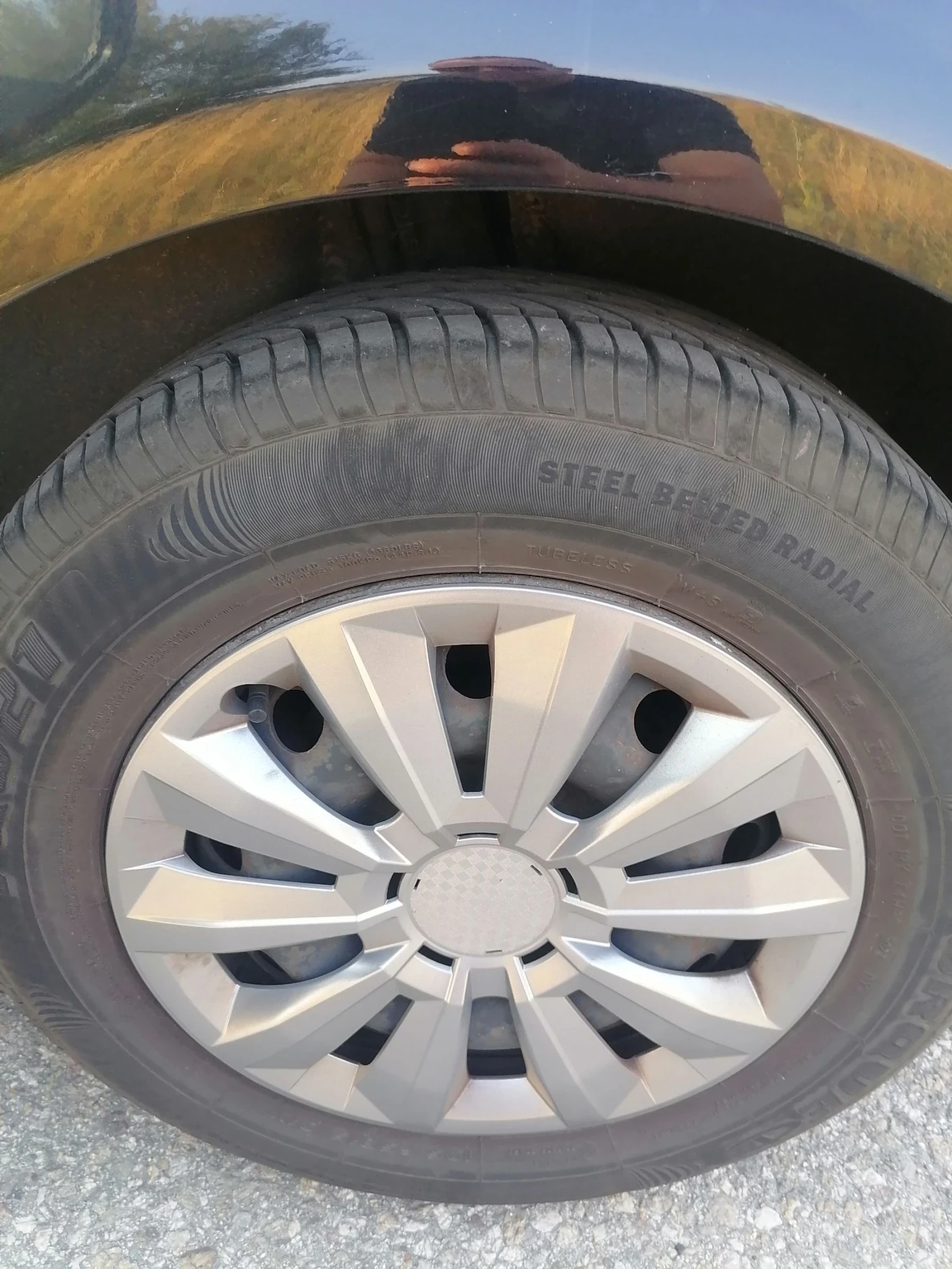 VW Golf 1.6FSI/4врати/Климатик , снимка 12 - Автомобили и джипове - 55373421