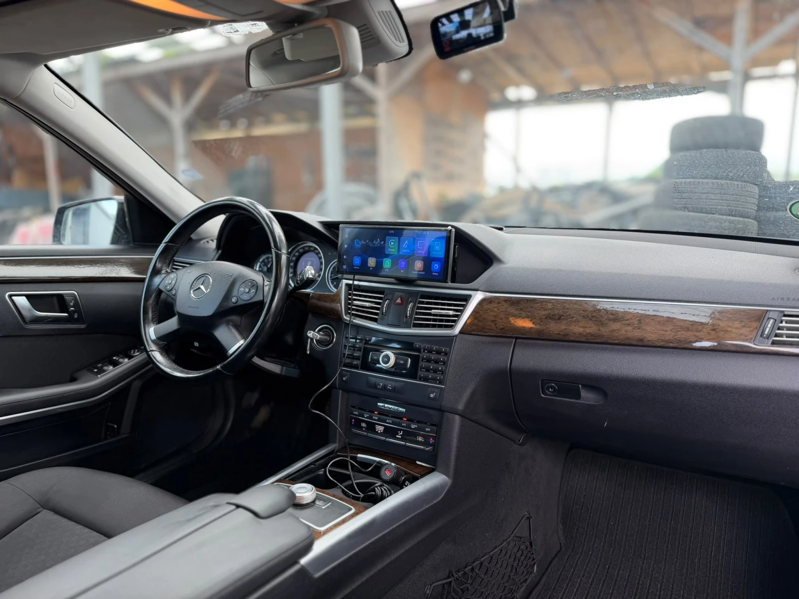 Mercedes-Benz E 350 / 265HP / 4MATIC / CARPLAY /, снимка 11 - Автомобили и джипове - 55802899