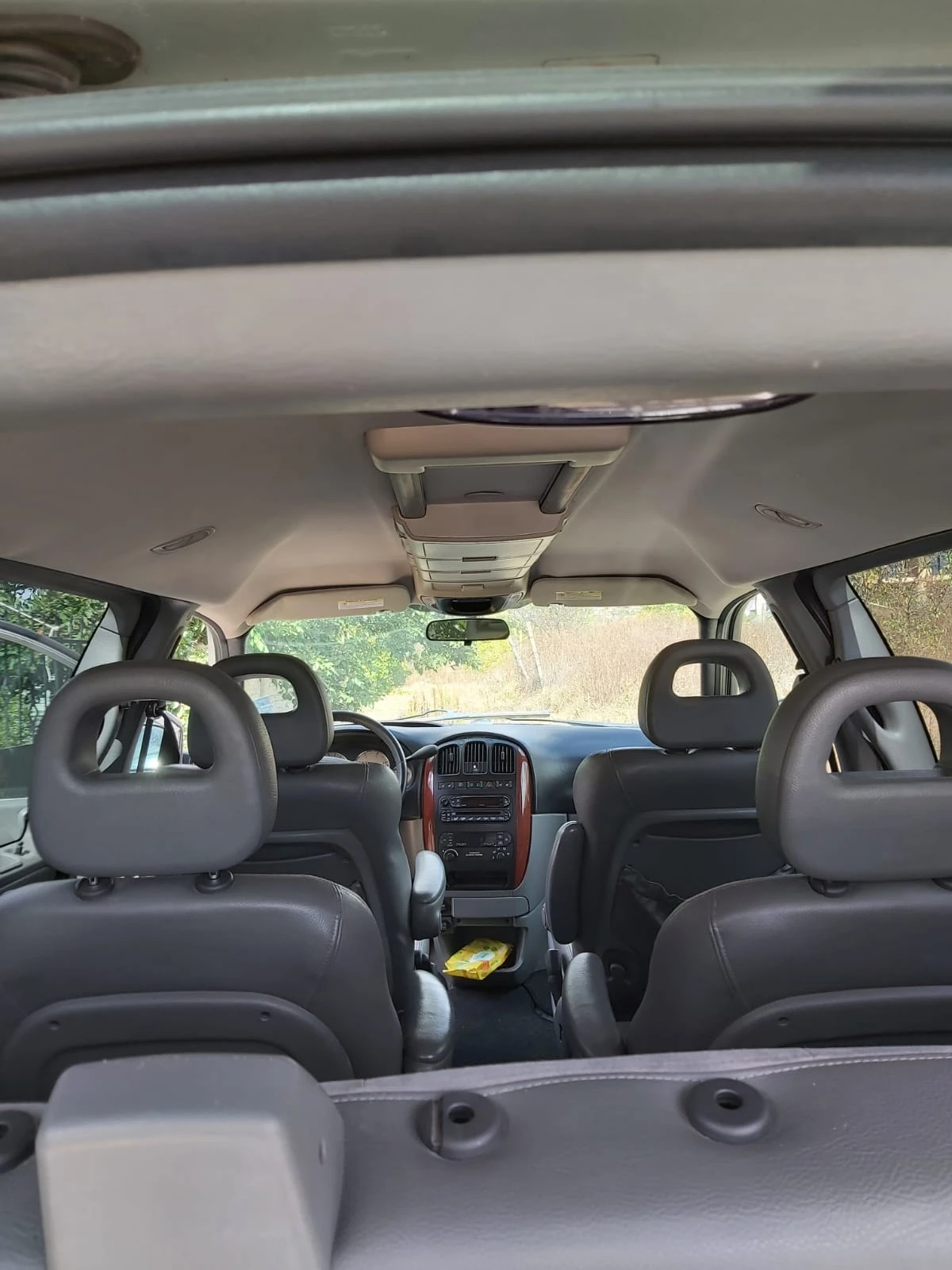Chrysler Voyager 2.8 CRD, снимка 3 - Автомобили и джипове - 56316771
