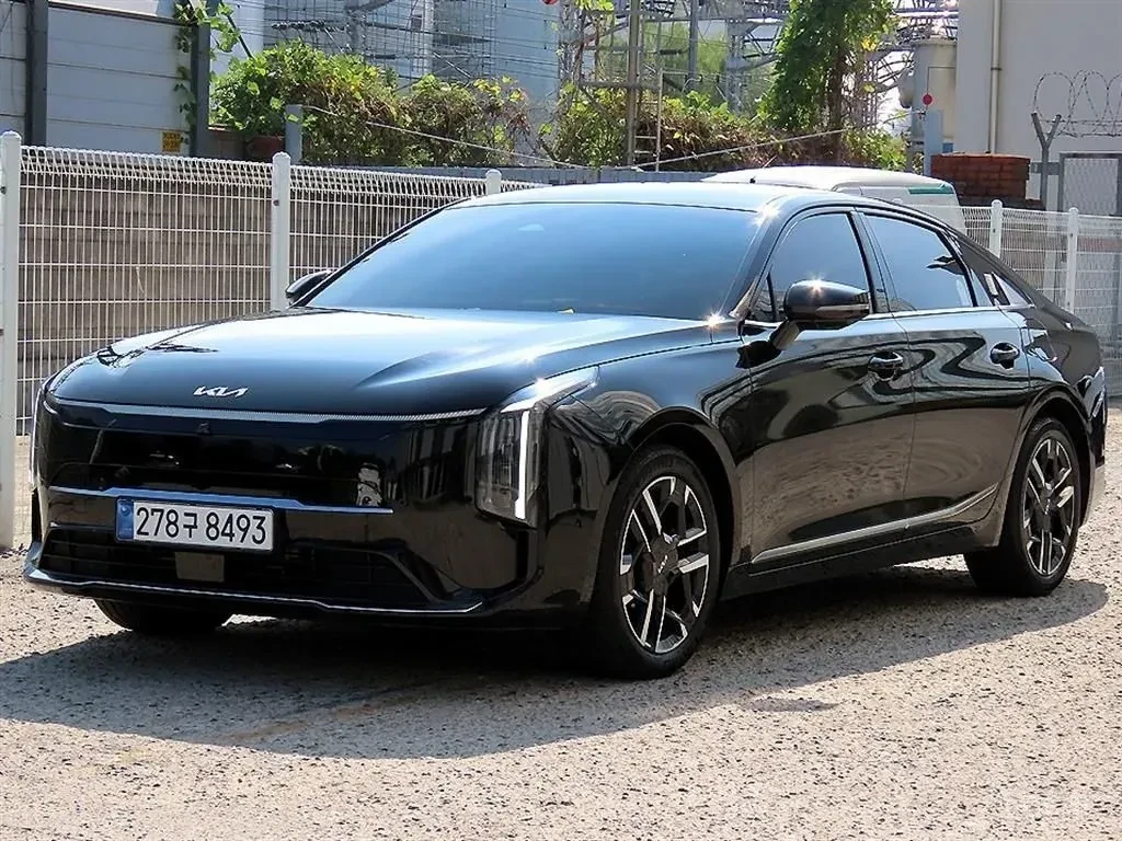 Kia K8 NOBLESSE* ОБДУХВАНЕ* ДИСТРОНИК* LANE* ASSIST* КАМЕ