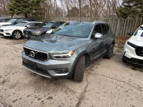 Volvo XC40 T5 AWD Momentum  CARFAX, снимка 1