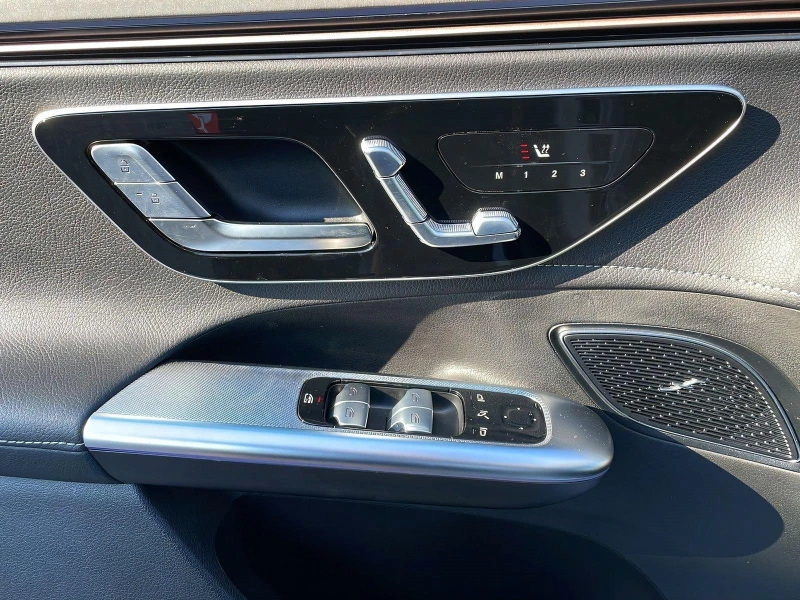 Mercedes-Benz EQE 300 SUV/AMG/NIGHT/PANO/DISTRONIC/360/, снимка 7 - Автомобили и джипове - 52065115