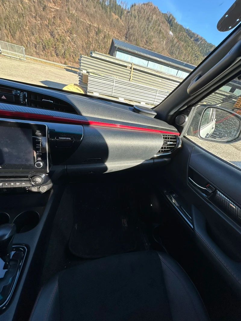 Toyota Hilux GR SPORT ЛИЗИНГ, снимка 11 - Автомобили и джипове - 52557735