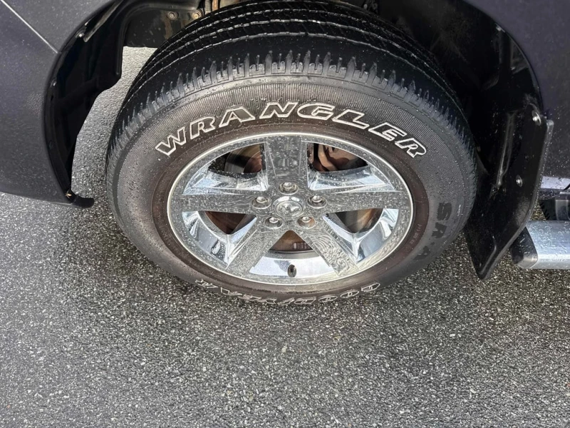 Dodge RAM 1500 * 4WD Crew Cab 140.5" Express * Ltd Avail* * C, снимка 7 - Автомобили и джипове - 53009058