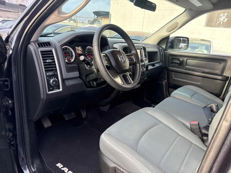 Dodge RAM 1500 * 4WD Crew Cab 140.5" Express * Ltd Avail* * C, снимка 5 - Автомобили и джипове - 53009058