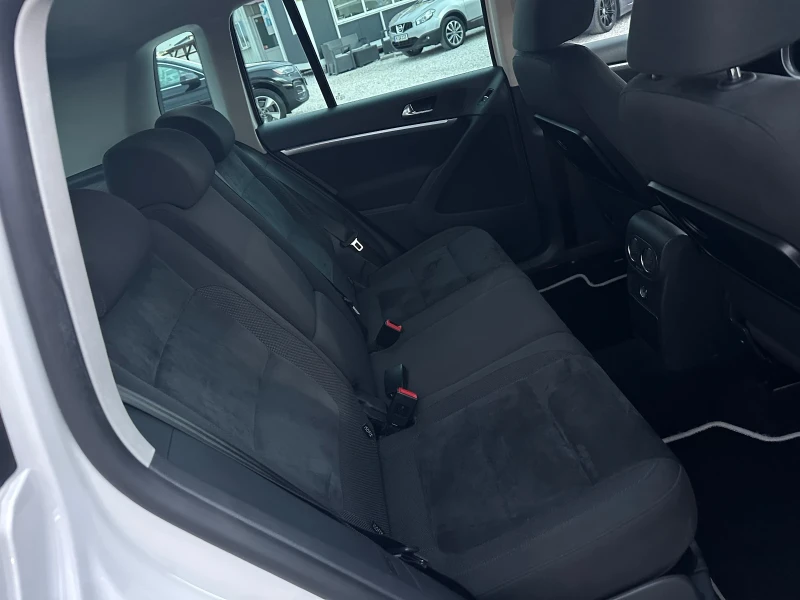 VW Tiguan 2.0 TDI, ТОП!!!, снимка 11 - Автомобили и джипове - 53285912