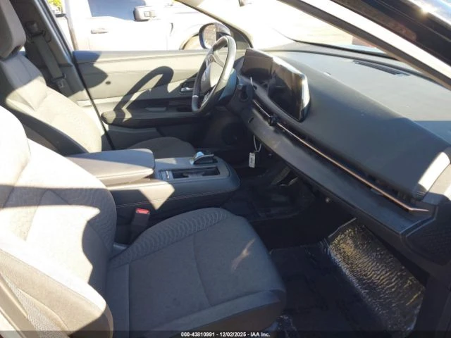 Nissan Ariya VENTURE+ * SPORT UTILITY* Фиксирана цена* , снимка 5 - Автомобили и джипове - 52943895